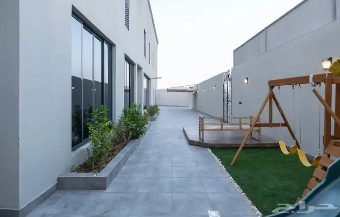 فيلا فاخر للبيع 4