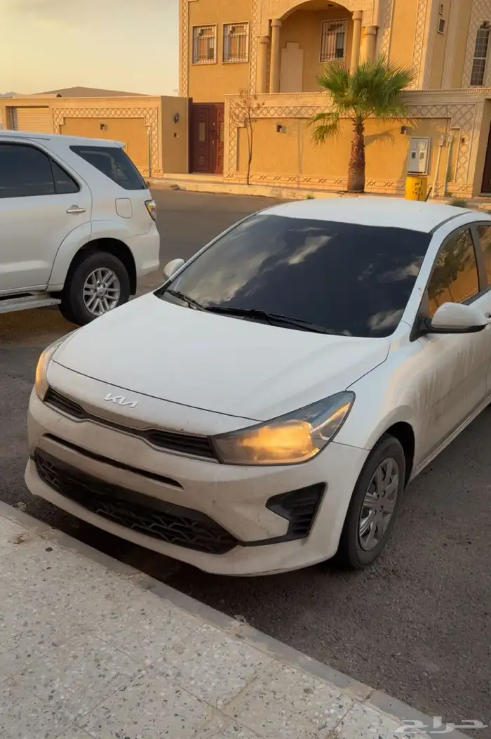 كيا ريو 2023 للتنازل 12