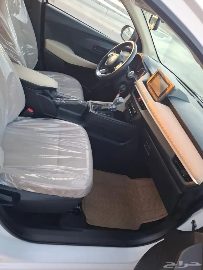 تويوتا يارس 2023 5