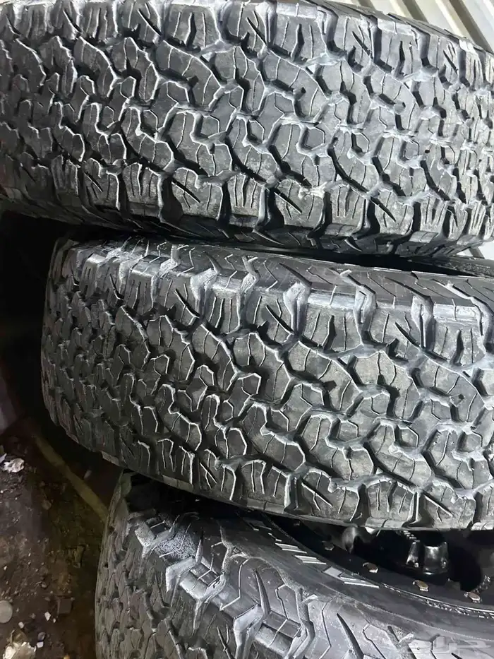 جنوط ميثود فيراني 6 مسمار مع كفرات نص حجري بي اف مقاس 17 22