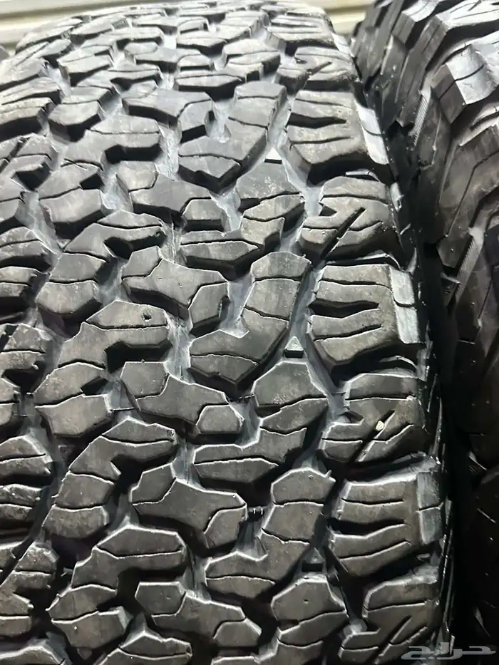 جنوط ميثود فيراني 6 مسمار مع كفرات نص حجري بي اف مقاس 17 18