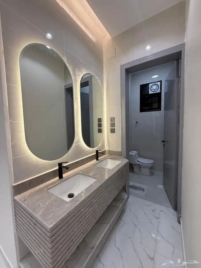 للبيع روف علوي بملحق مع بايكه سياره من 650 الف بشمال الخميس 16