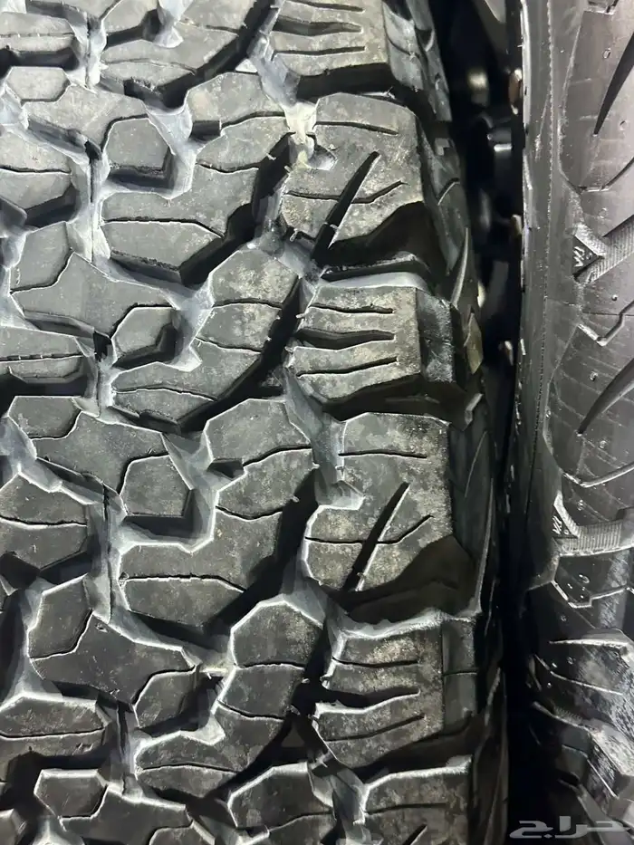 جنوط ميثود فيراني 6 مسمار مع كفرات نص حجري بي اف مقاس 17 4