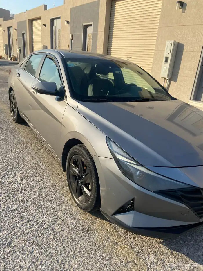 هيونداي إلنترا 2021 نصف فل  استخدام نظيف جدا 4