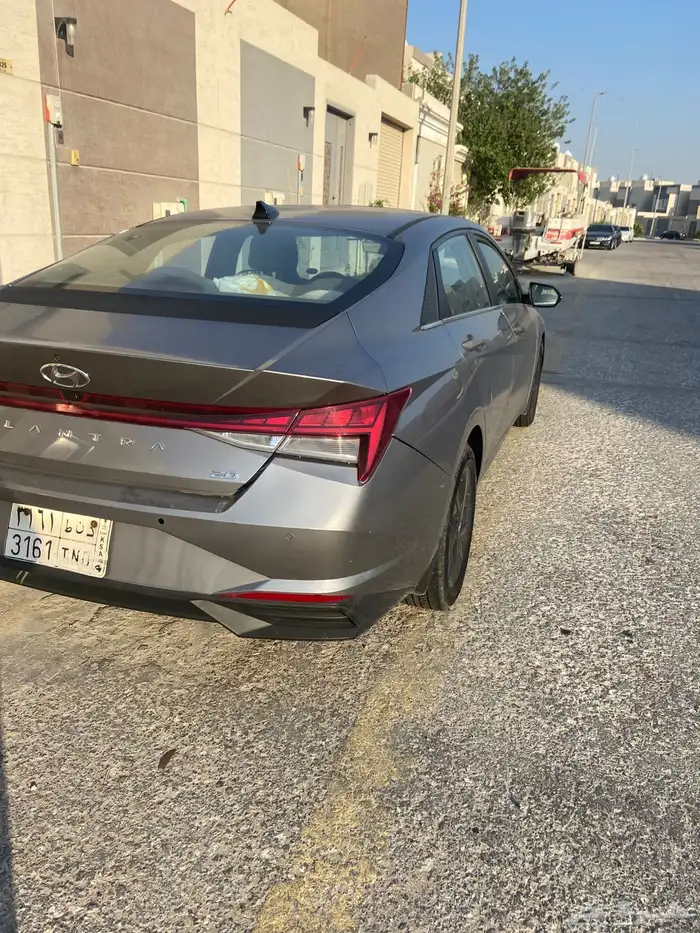 هيونداي إلنترا 2021 نصف فل  استخدام نظيف جدا 3