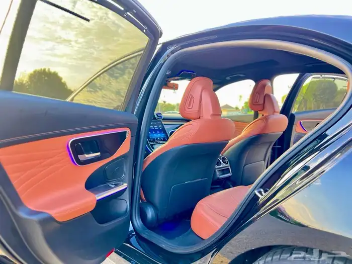 مرسيدس C 2023 مالك أول للبيع 11