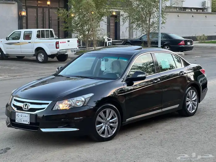 هوندا اكورد 2012 ليمتد اصل نظيفة جدا 18