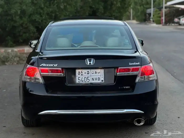 هوندا اكورد 2012 ليمتد اصل نظيفة جدا 11