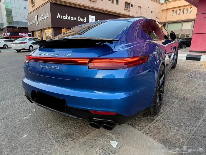 بورش بانوميراGTS 2015 20