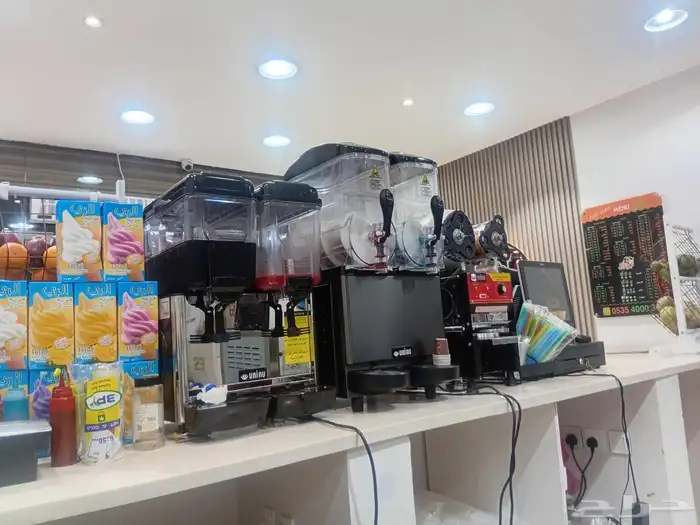 محل عصيرات للتقبيل لعدم وجود عمالة 6