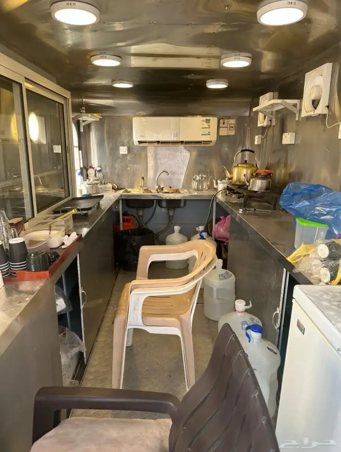 فود ترك للايجار او للبيع فيه مكيف وكامل اغراضه 1