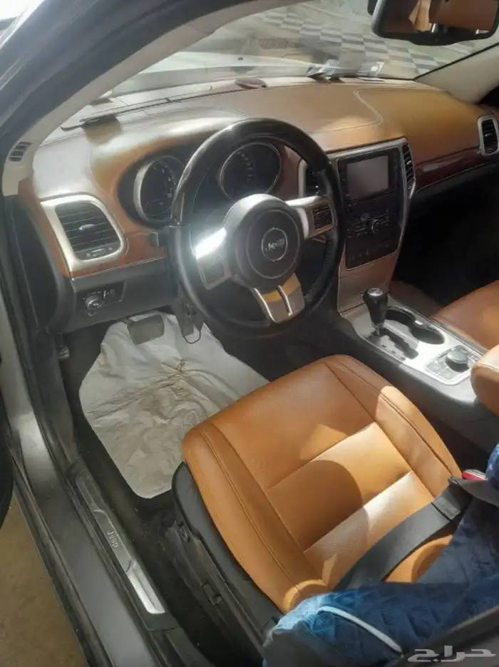 جيب جراند شيروكي 4