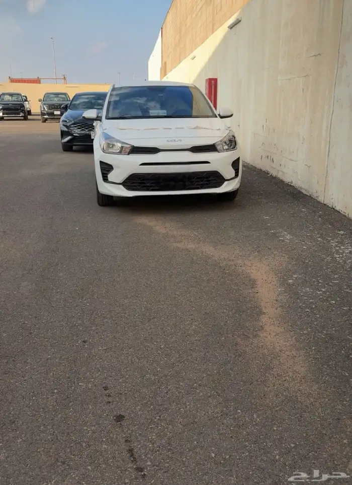 كيا ريو 2023 للتنازل 1