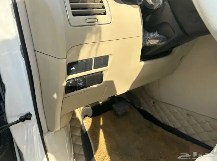 باترول 2020 SE   أبيض 21