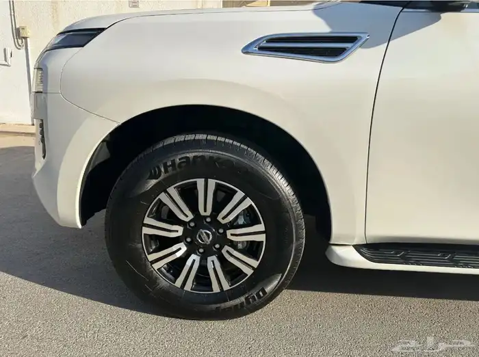 باترول 2020 SE   أبيض 7