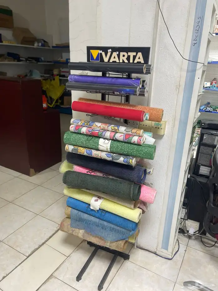 اغراض مكتبة كامله للبيع 9