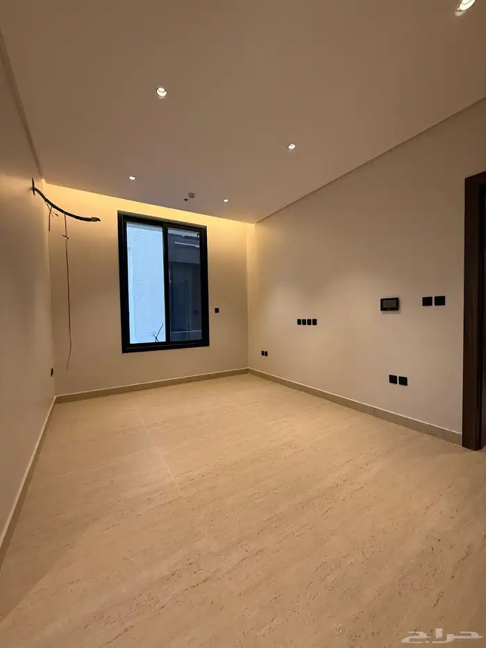 شقة فاخرة للإيجار بحي الصفا 6