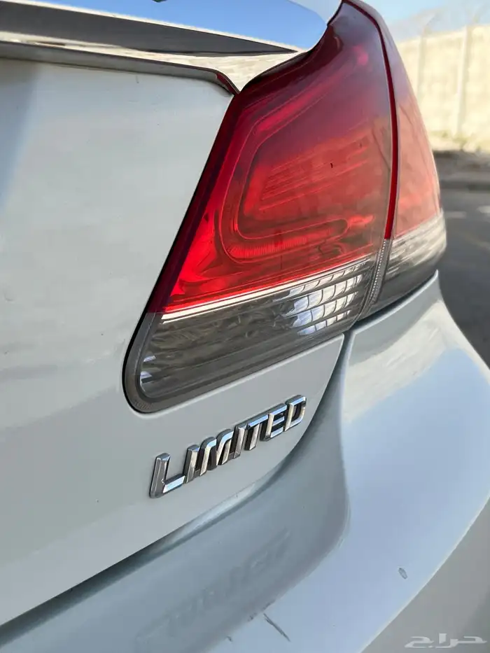 افالون 2011 نظيف للبدل فقط 10