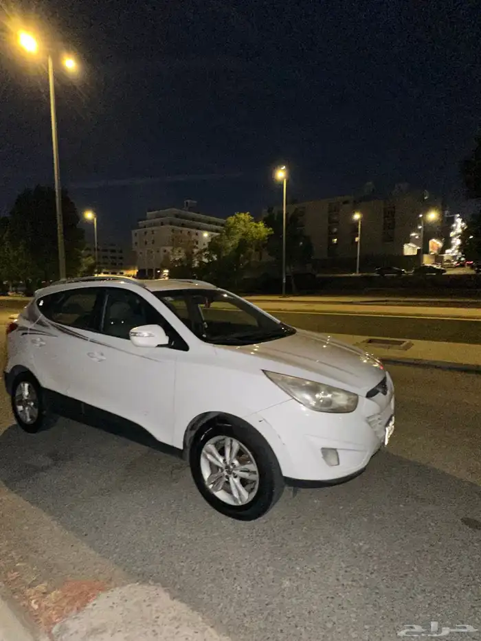 جيب توسان نص فل 4