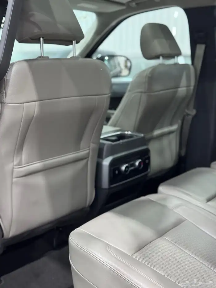 فورد اكسبيدشن موديل 2021 - XLT عداد 110 الف كيلو فقط 6