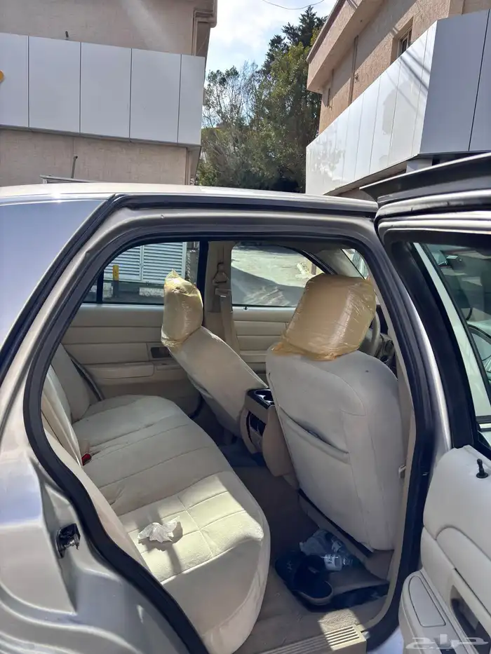 فورد فكتوريا 2011 13