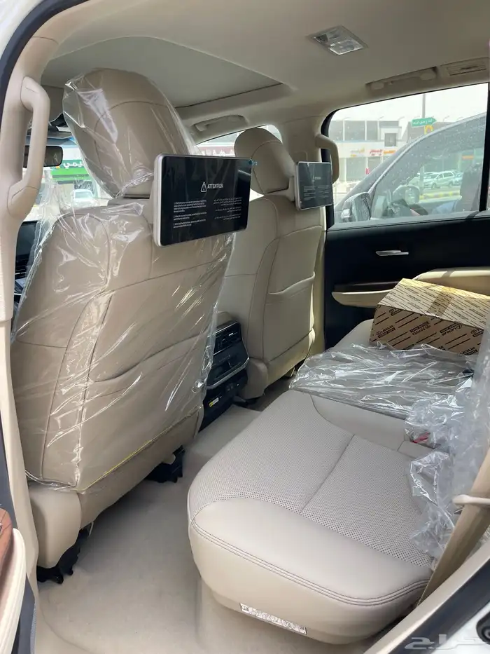 لاند كروزر GXR L4. بريمي 2025 بالكاش والاقصاد 9