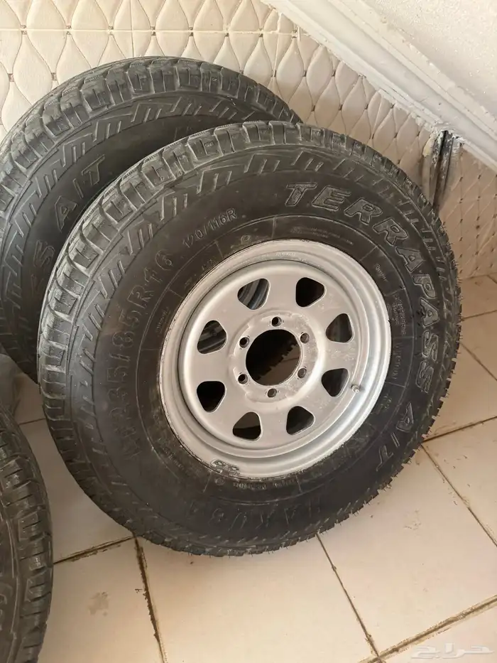 للبيع كفرات جيب نيسان باترول استعمال شهر جديده 0