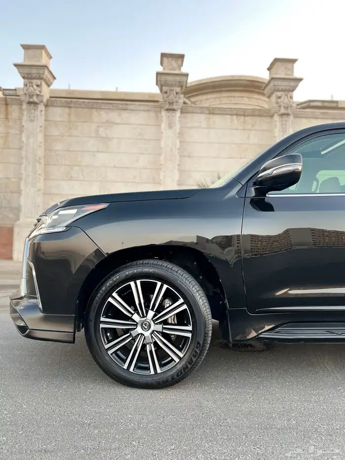 لكزس LX570s فل DD ممشى قليل قمة النظافة 2021 سعودي وكالة 3