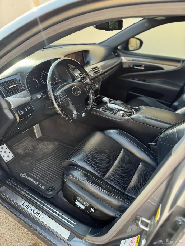 Lexus LS460 fSport 2