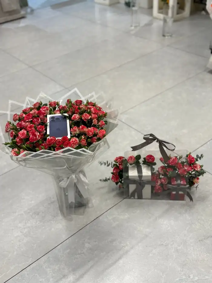 منسق ورد هدايا يبحث عن عمل لتواصل عل ا الوتساب 41