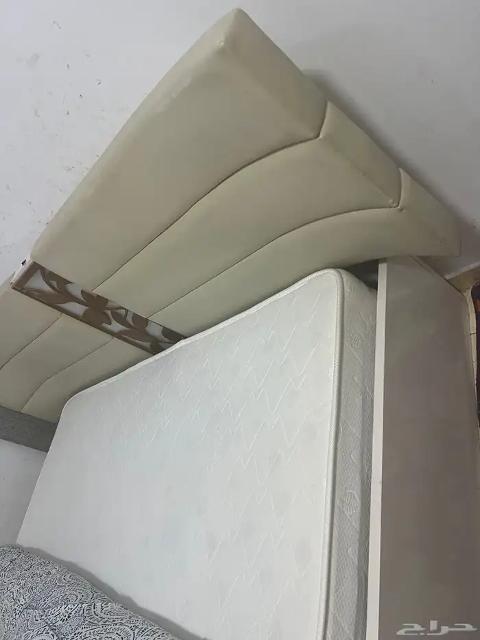 غرفة نوم شبة جديدة 5