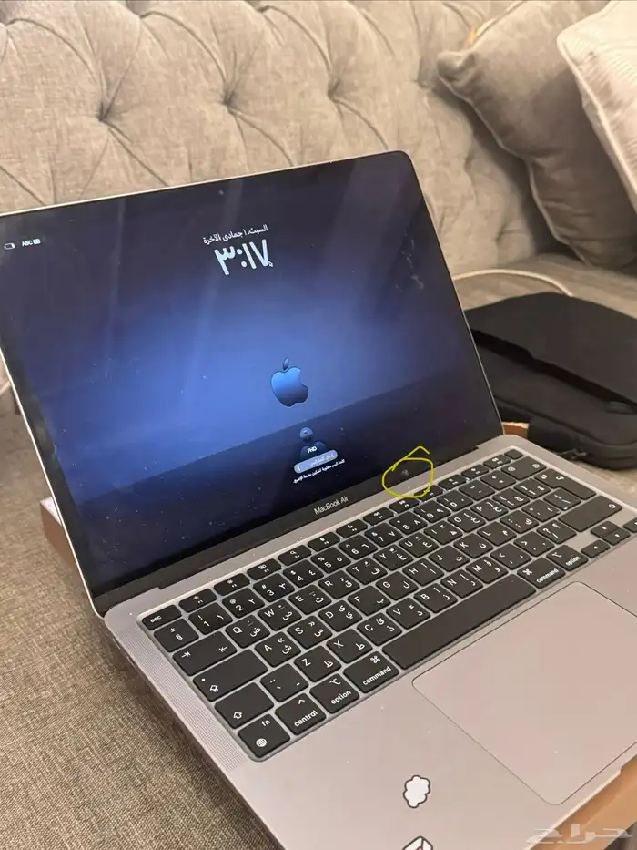 للبيع ماك بوك كامل اغراضة 0