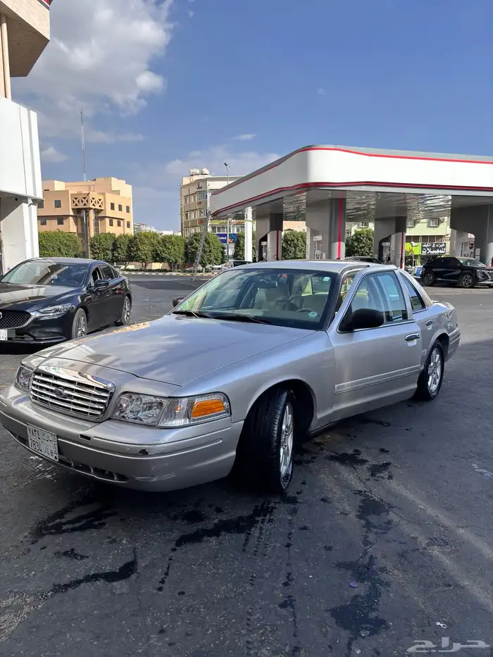 فورد فكتوريا 2011 18