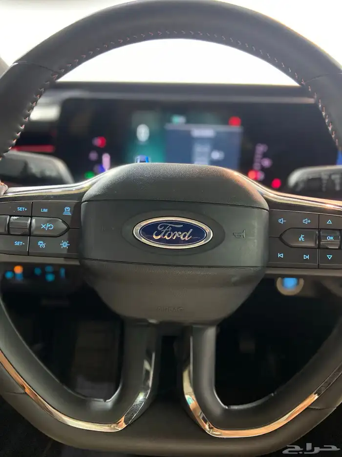 فورد تورس   تيتانيوم   2024 37