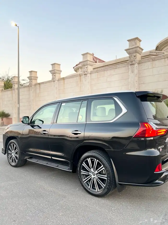 لكزس LX570s فل DD ممشى قليل قمة النظافة 2021 سعودي وكالة 6