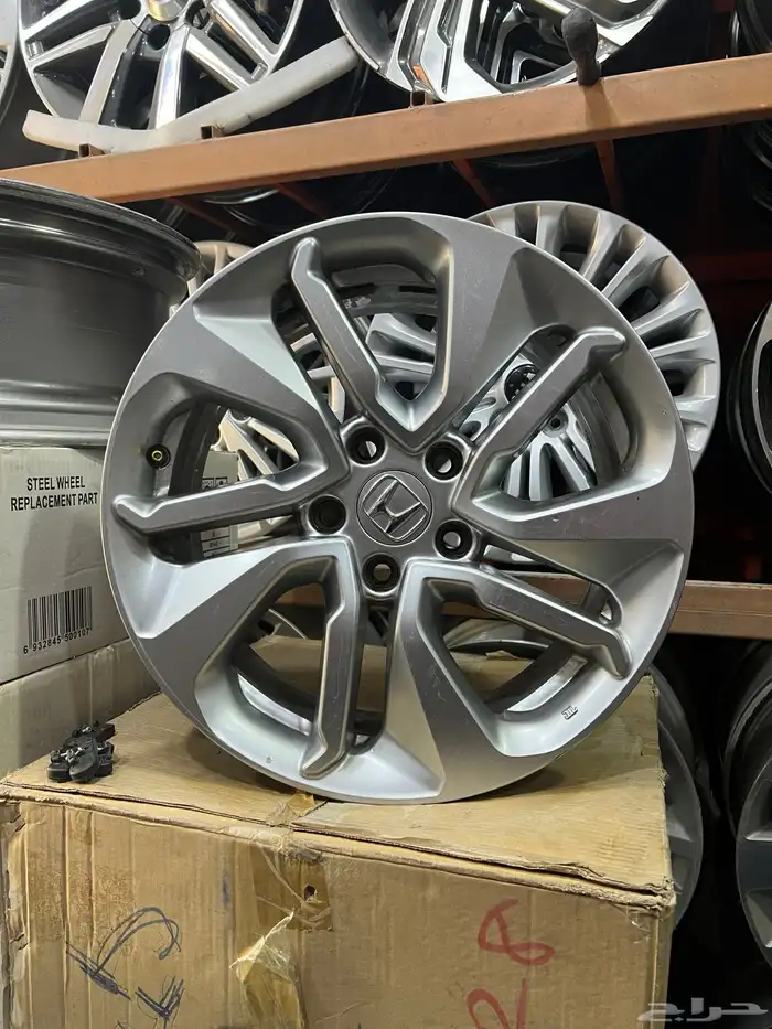 جنوط هوندا اكورد موديل 2018 مقاس17 اصلي وكاله 1