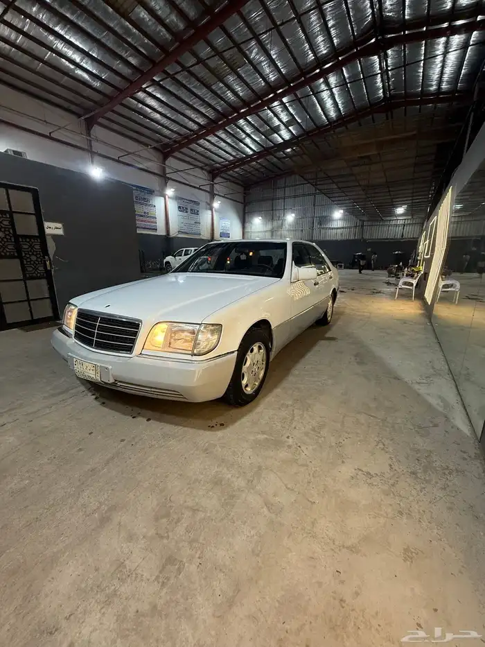 شبح 300 مرسيدس 1992 مخزن 0