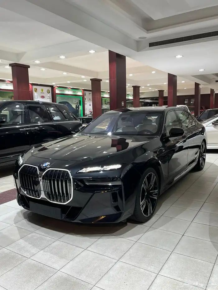 بي إم دبليو 735i 2026 0