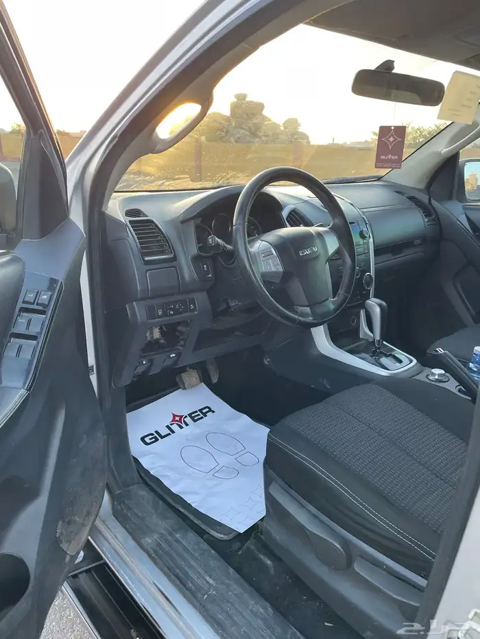 (تمم البيع)ايسوزو 2018 MUX دبل قير اتوماتيك 15