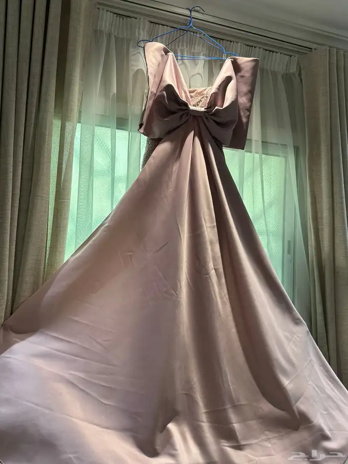 فساتين نسائية و اطفال للبيع 20