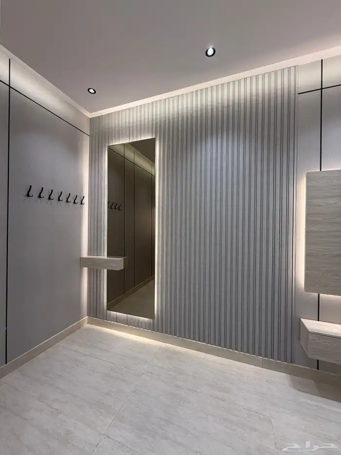 للبيع شقه أرضيه وروف علوي بحي النسيم ب أسعار صيدة 9