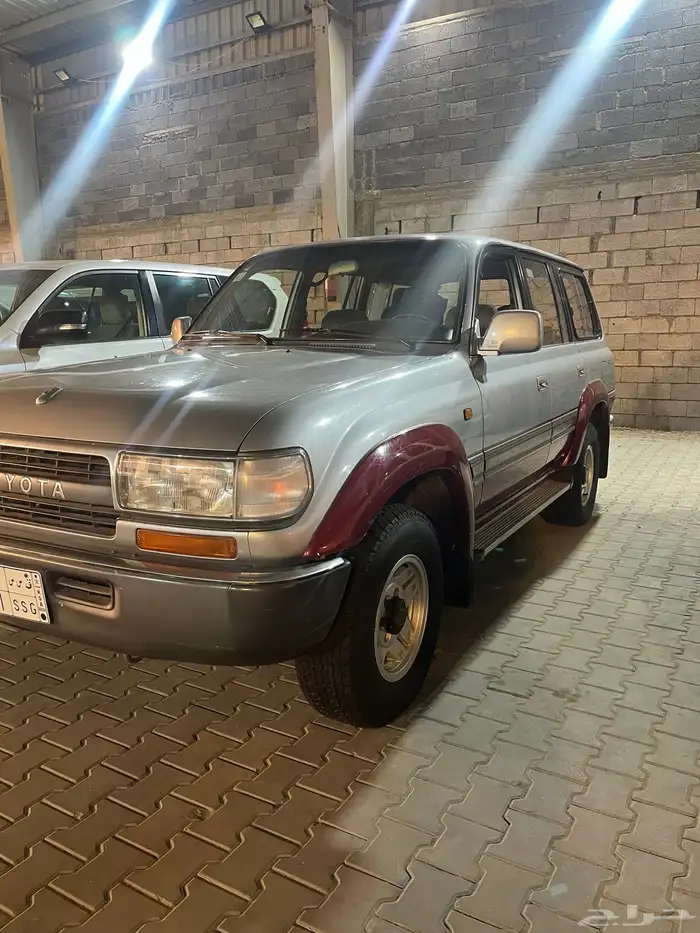 لاندكروزر VXR مخزن 1