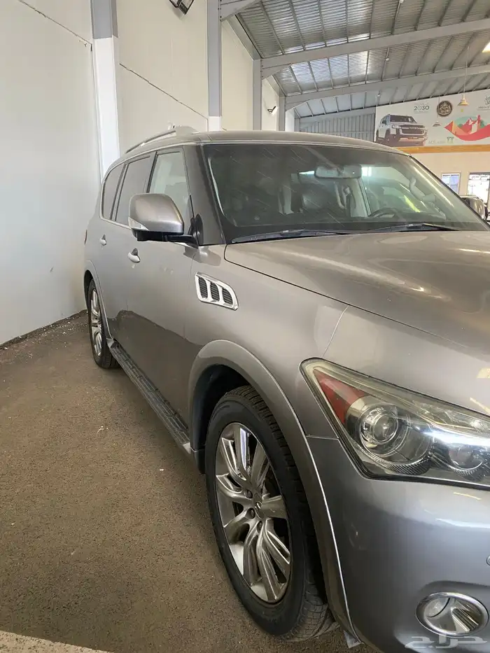 نيسان انفنتي QX56 2011 1