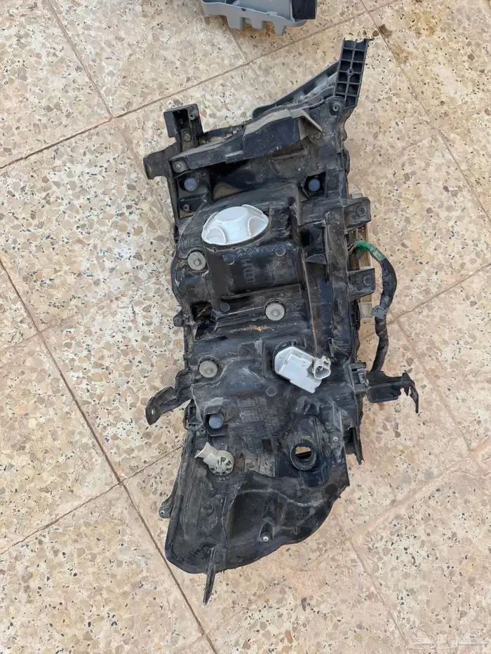 شمعات لاندكروزر وكالة 4