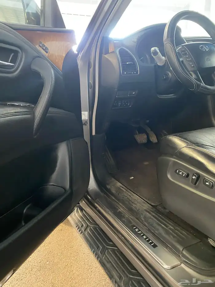 نيسان انفنتي QX56 2011 2