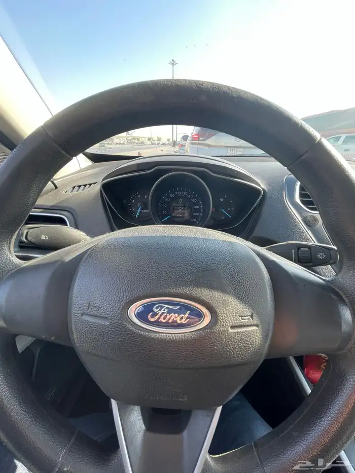 فورد اسكورت 2020 نظيف 14