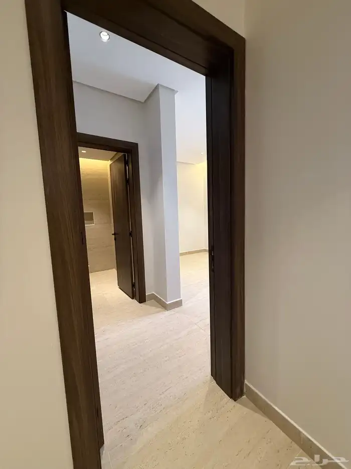 شقة فاخرة للإيجار بحي الصفا 9