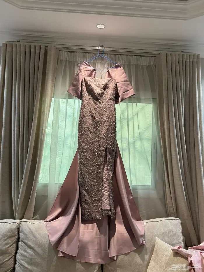 فساتين نسائية و اطفال للبيع 22