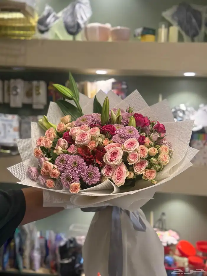 منسق ورد هدايا يبحث عن عمل لتواصل عل ا الوتساب 11