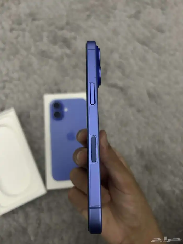 ايفون 16 العادي 2